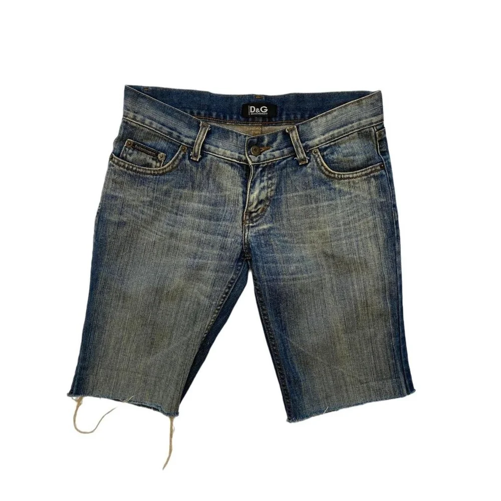 【VIP価格】DOLCE & GABBANA Embellished Denim Shorts Dolce & Gabbana rhinestone-embellished Denim Shorts | Blue